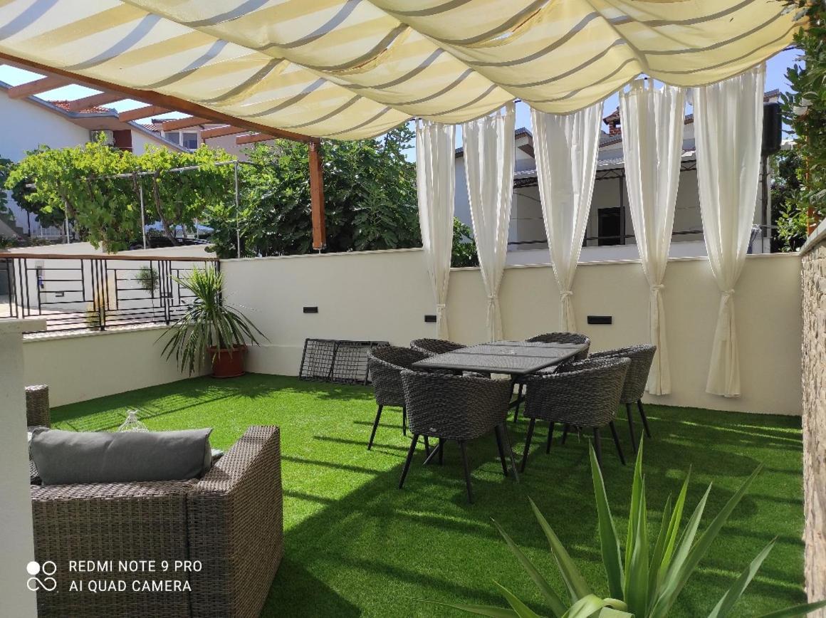 Villa Borna B20 Трогир Экстерьер фото