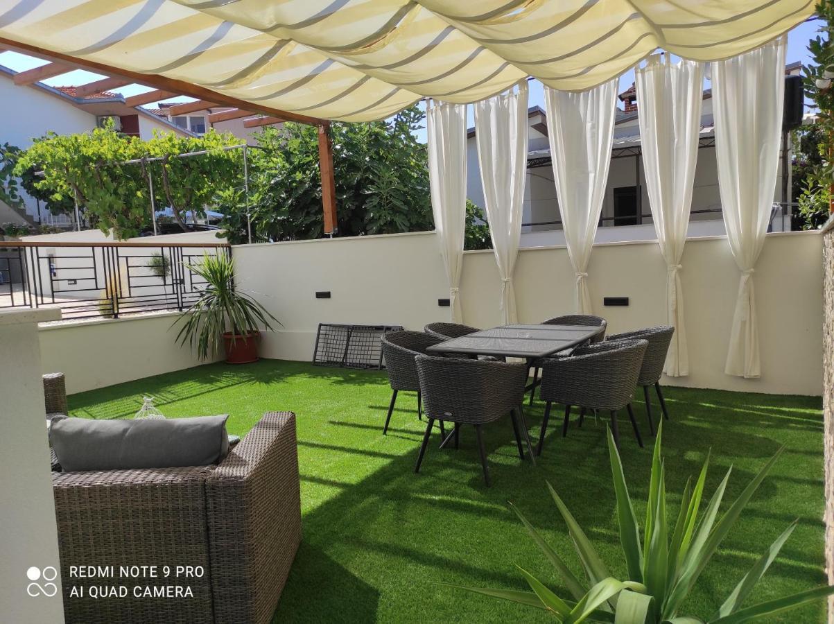 Villa Borna B20 Трогир Экстерьер фото